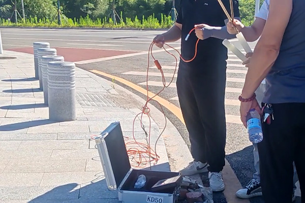 空洞探测仪